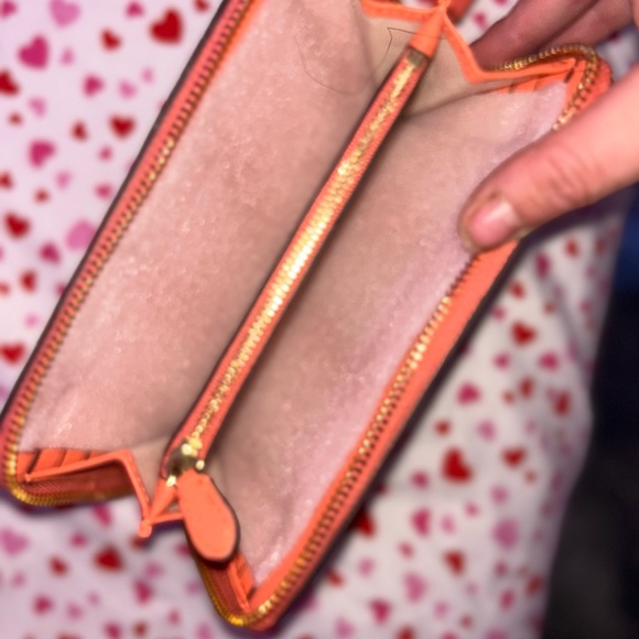 BNWT RALPH LAREN WALLET - Picture 2 of 5